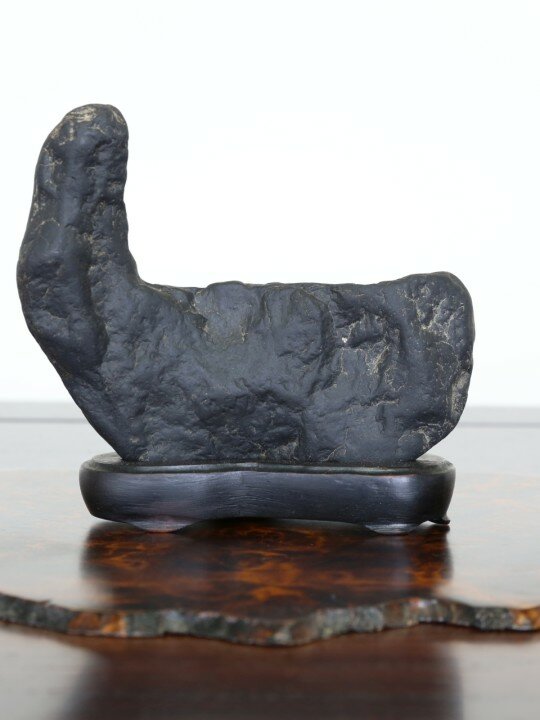 Suiseki with Daiza (WS-13) 11 x 2 x 11 288g front