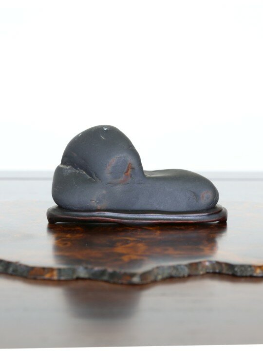Suiseki with Daiza (WS-6) 9.5 x 3.5 x 5 144g front
